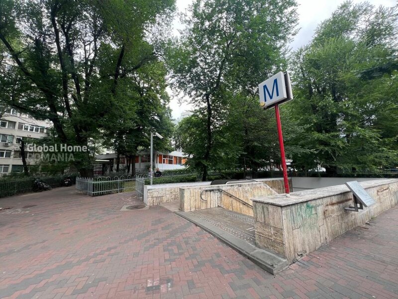 Costin Georgian Garsoniera 32 mp- Metrou Costin Georgian- bloc reabilitat